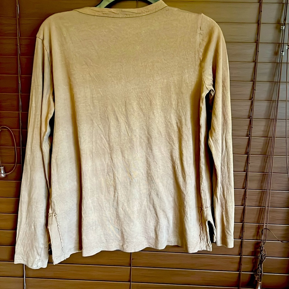 How very Loved shirt - Picture 2 of 4